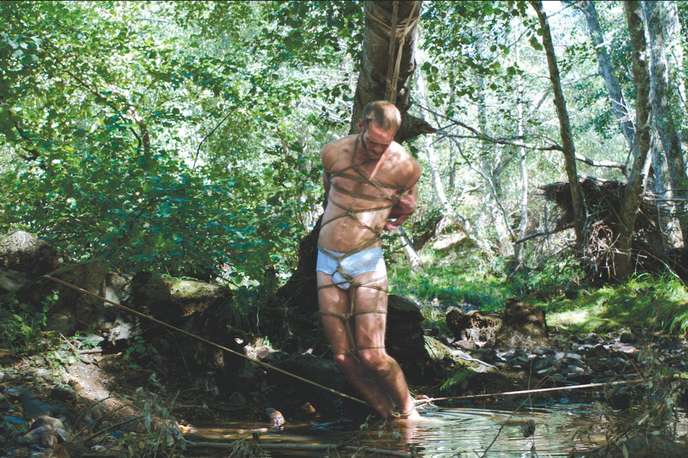 Paul Hamy dans le film portugais, français et brésilien de et avec João Pedro Rodrigues, « L’Ornithologue ».